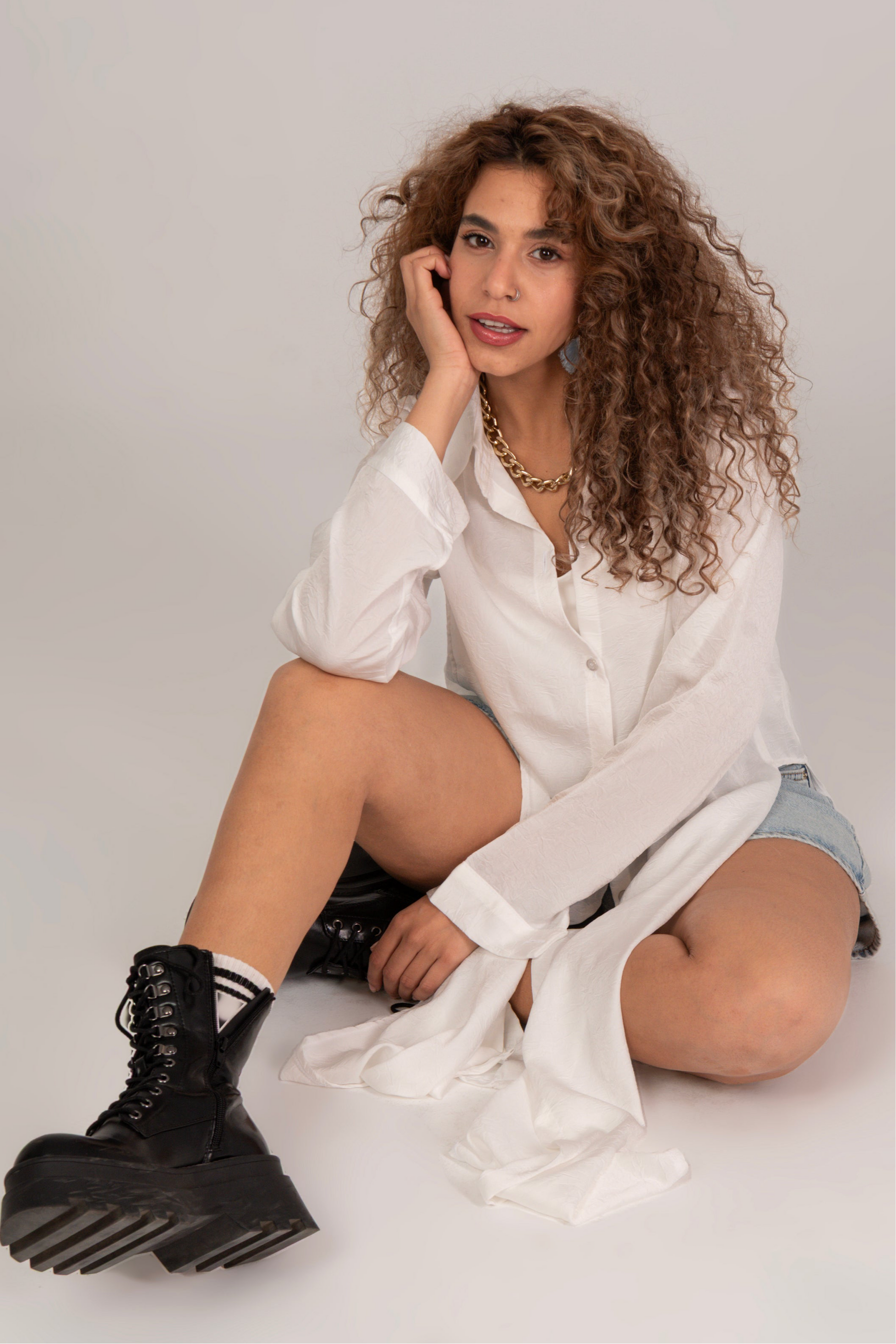 Sophia split sides stain Long shirt – AMAZE